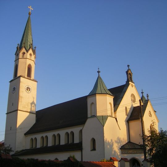 Katholische Pfarrkirche Mariae Himmelfahrt