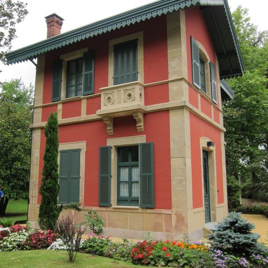 Casa Del Guarda Del Palacio De Aiete