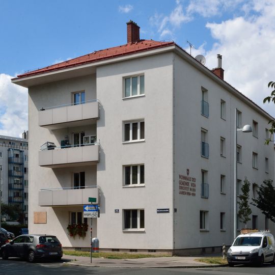 Wohnhausanlage Lorenz-Mandl-Gasse 7–9