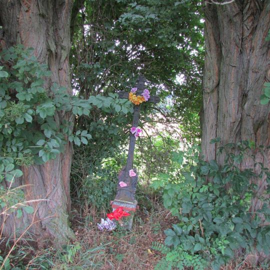 Kříž západně od Plevnice u polní cesty směrem na Úlehle