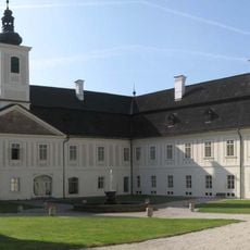 Manor in Svätý Anton