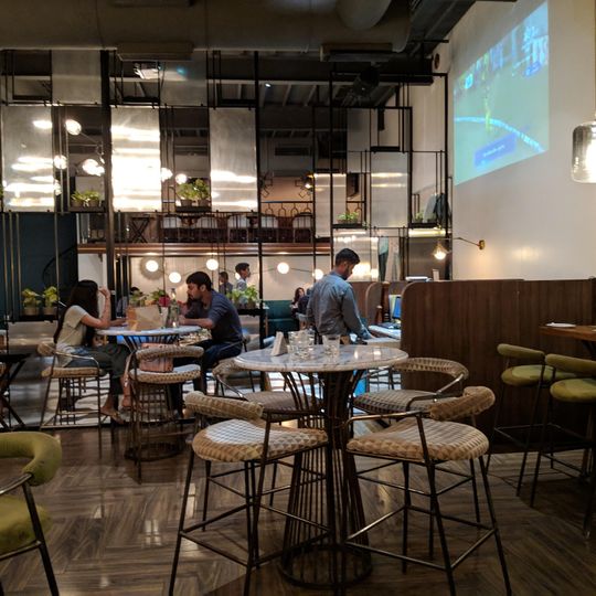 Canto Cafe & Bar