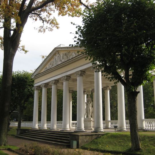 Three Graces Pavilion in Pavlovsk