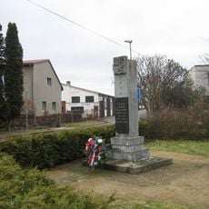 Pomník padlým v první světové válce ve středu Bítouchova