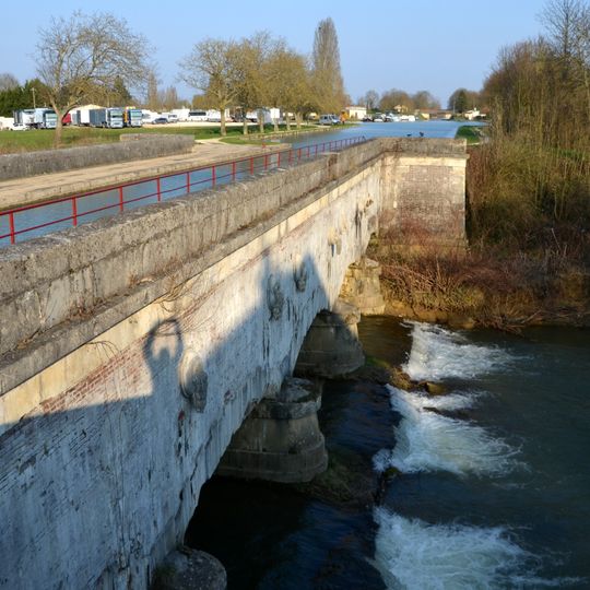 Pont-canal de Saint Florentin
