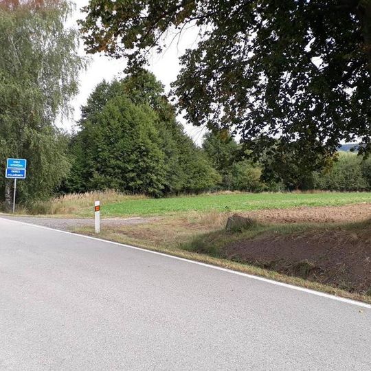 Kříž u silnice z Mnichu do Světců