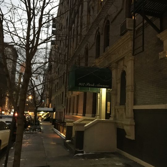 957 Park Avenue