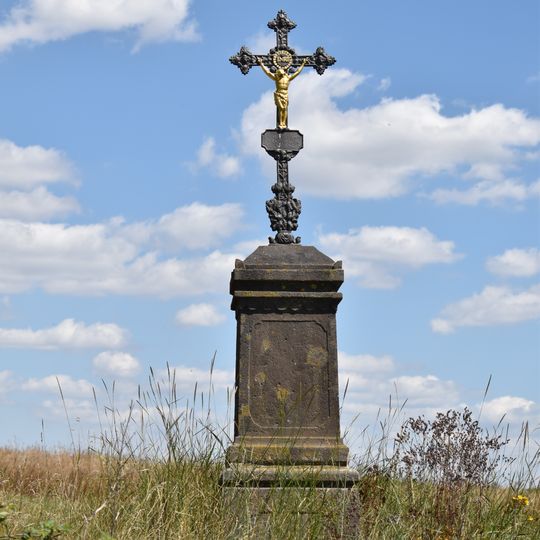 Kříž severozápadně od Hodyně