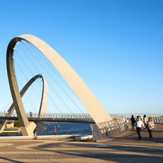 Queen Elizabeth Quay Bridge