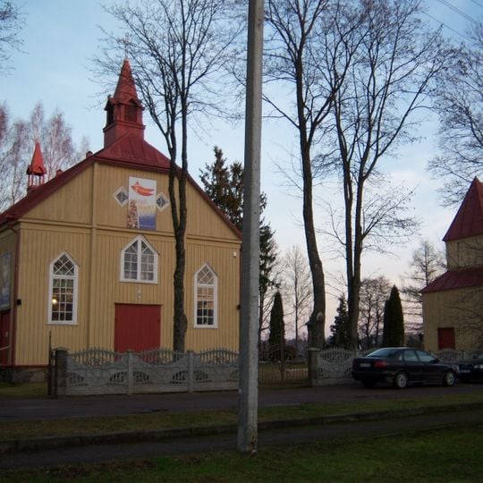 Church of the Holy Family, Paupys