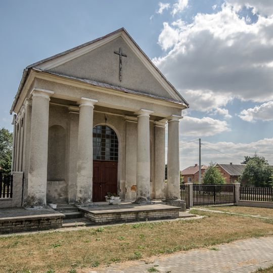 Kaplica grobowa rodziny Mieroszewskich w Obiechowie