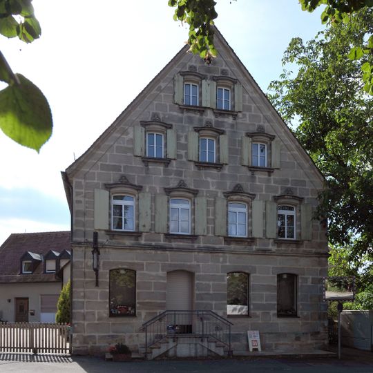 Wohn- und Geschäftshaus