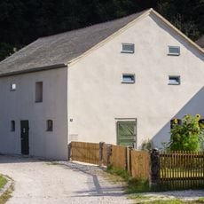 Wirtschaftsgebäude Obermühlenweg 3