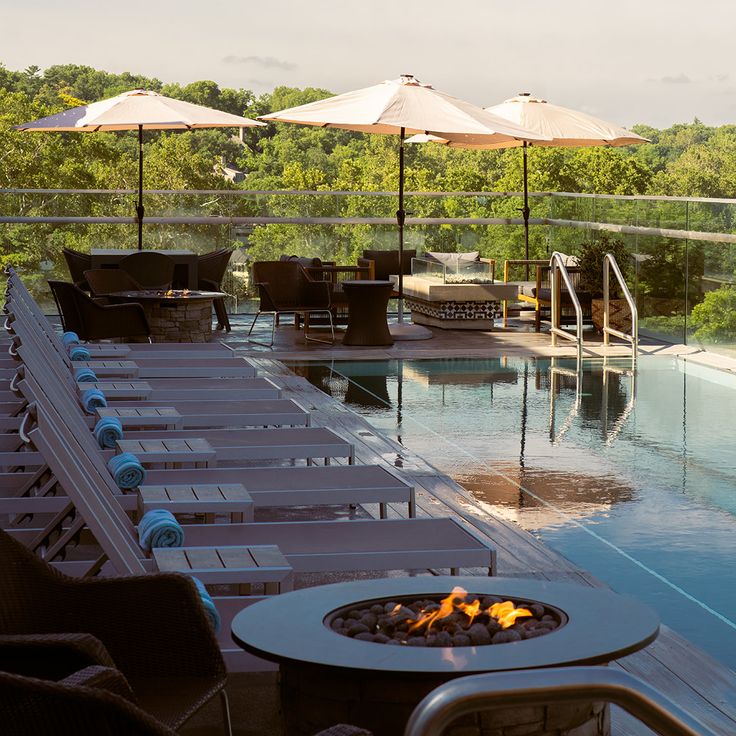 Nine Zero One Rooftop Bar & Lounge