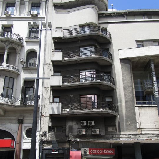 Edificio Confiteria La Americana