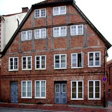 Hauptstraße 118–120