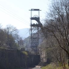 Castillete del pozo Samuño