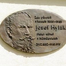Pamětní deska Josefu Hylákovi v Němčovicíh