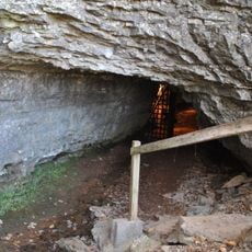 Bell Witch Cave
