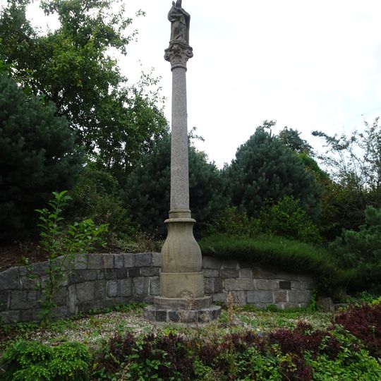 Sloup se sochou Panny Marie