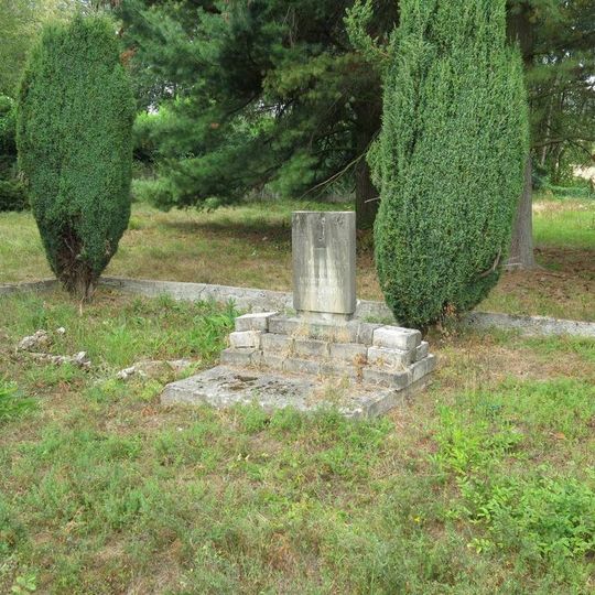 Pomník padlým v Heřmanicích