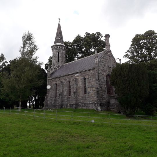 Castle Saunderson Church