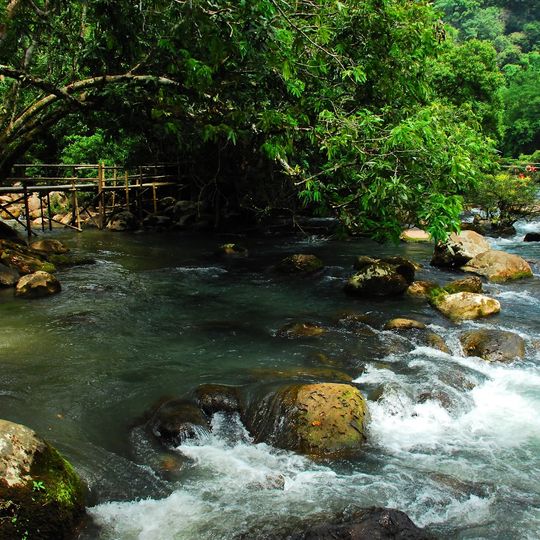 Khu du lịch Suối nước Moọc