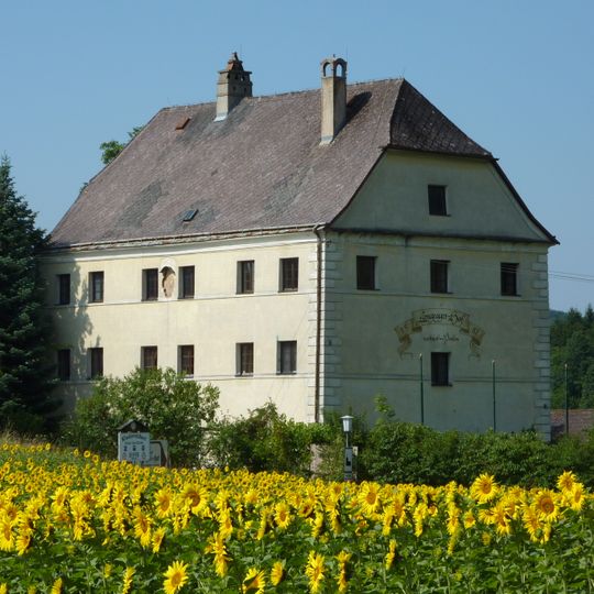 Ansitz, sog. Langeggerhof