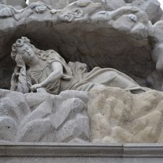 Trojičný stĺp, Trojička, socha