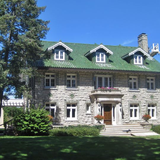 Charles Lundberg House