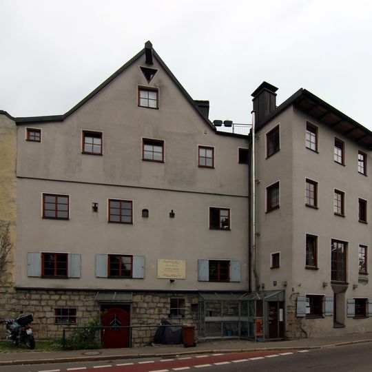 Handwerkerhaus mit Lager