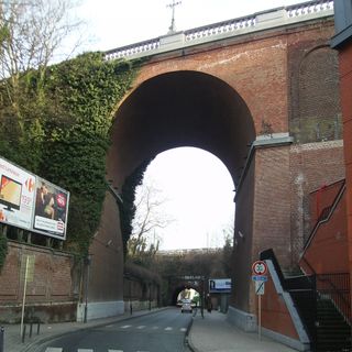 Bridge Gray-Couronne