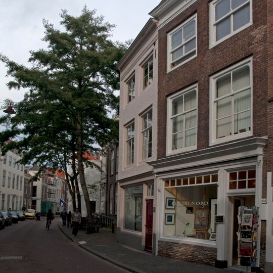 Huis met eenvoudige lijstgevel