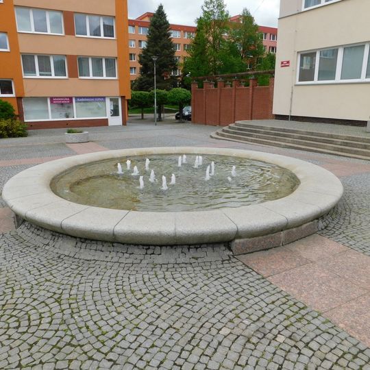 Fontána na náměstí v Sázavě