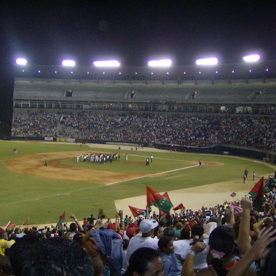 Estadio Rod Carew