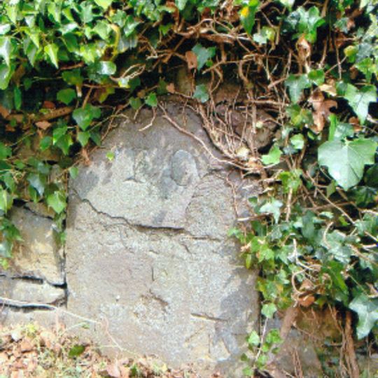 Milestone, Tockington, W of village