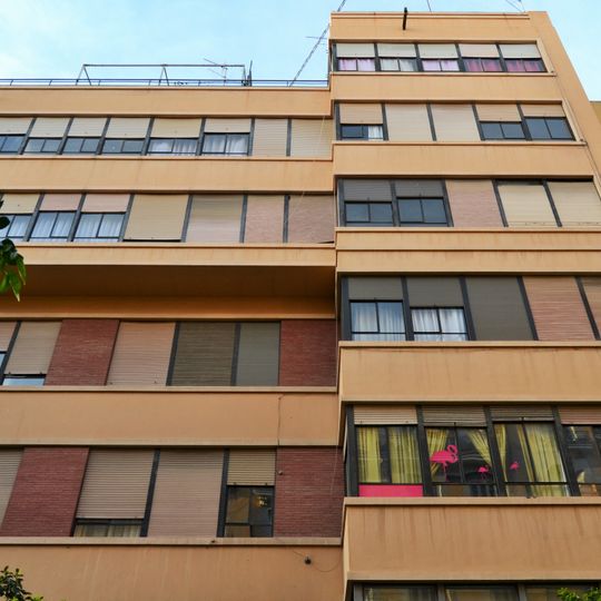 Edifici i fàbrica Buch