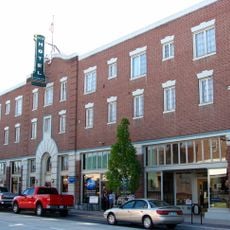 New Redmond Hotel