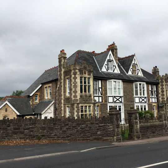 Bella Vista, including garden walls, gatepiers and railings