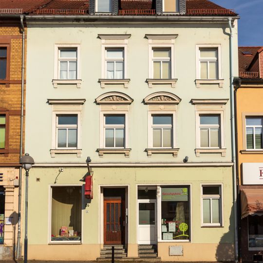 Mietshaus in geschlossener Bebauung Markt 26