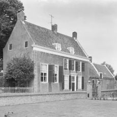 Hazenstraat 2, Sint Maartensdijk