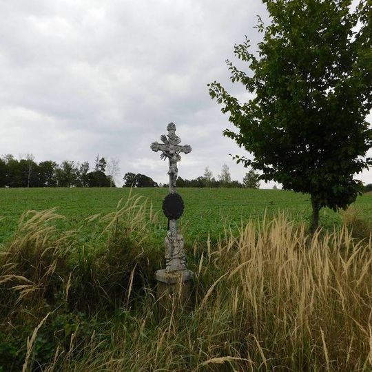 Kříž západně od Vřesníku