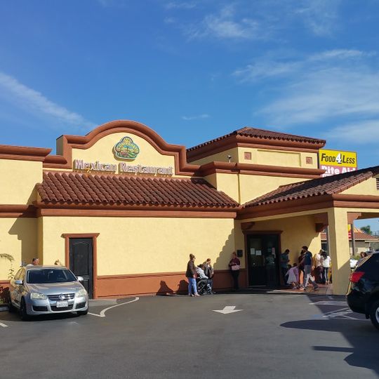 Los Compadres Restaurant