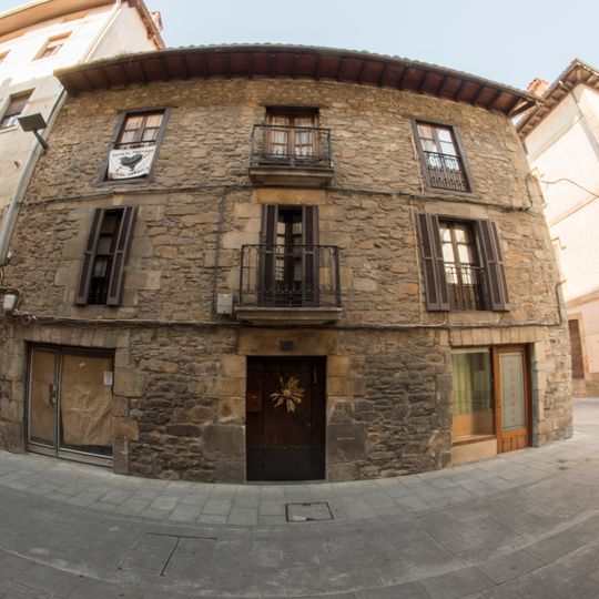 Atzeko kalea 7 etxea