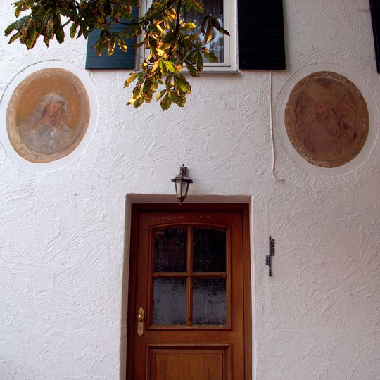 Zwei Medaillonmalereien