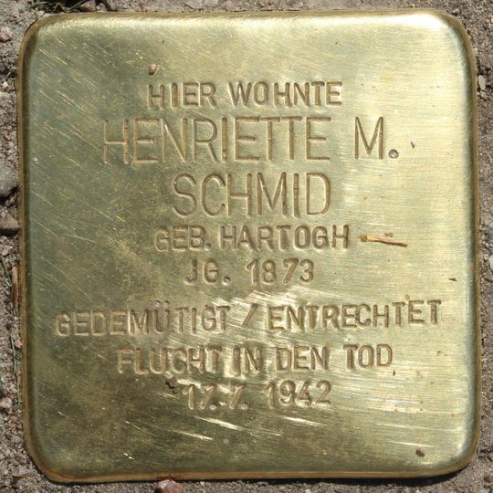 Stolperstein dedicated to Henriette M. Schmid