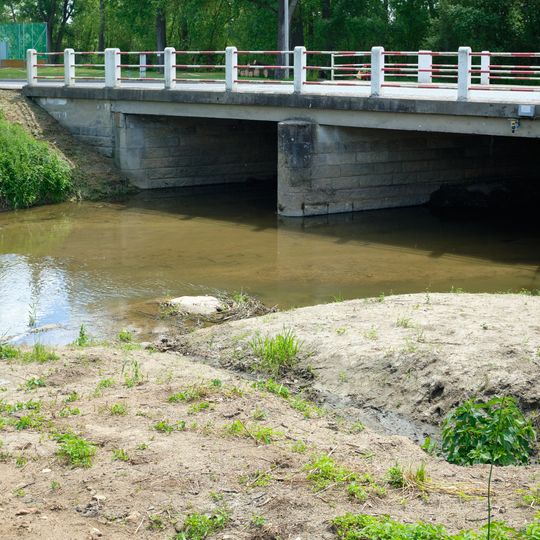 Most silnice II/196 přes Černý potok v Meclově