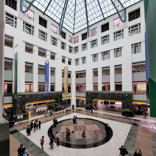 SIM University