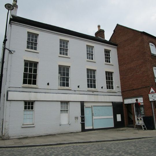 33 And 35, Market Place