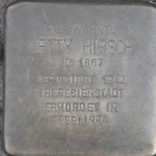 Stolperstein en memoria de Betty Hirsch
